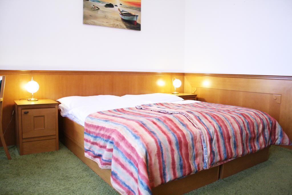 Villa Charlotte Karlovy Vary Room photo