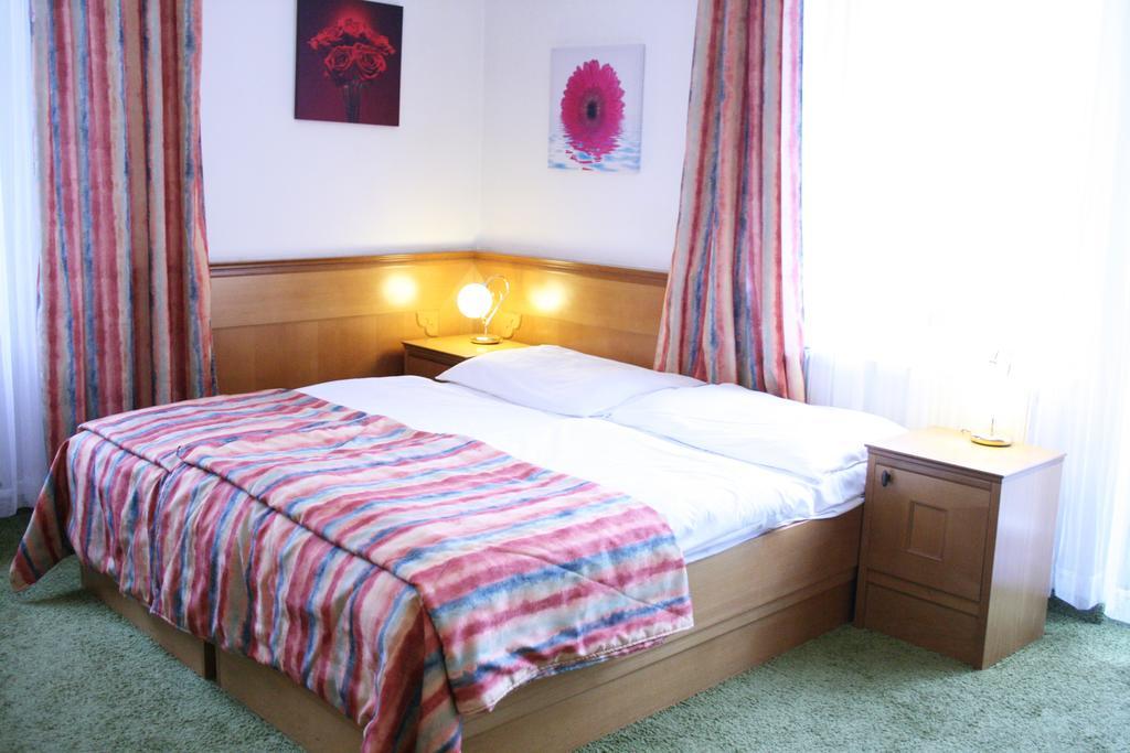 Villa Charlotte Karlovy Vary Room photo