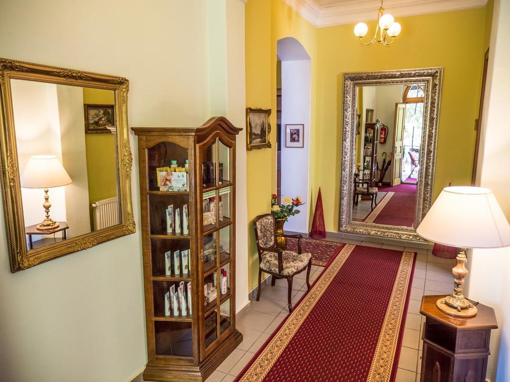 Villa Charlotte Karlovy Vary Exterior photo